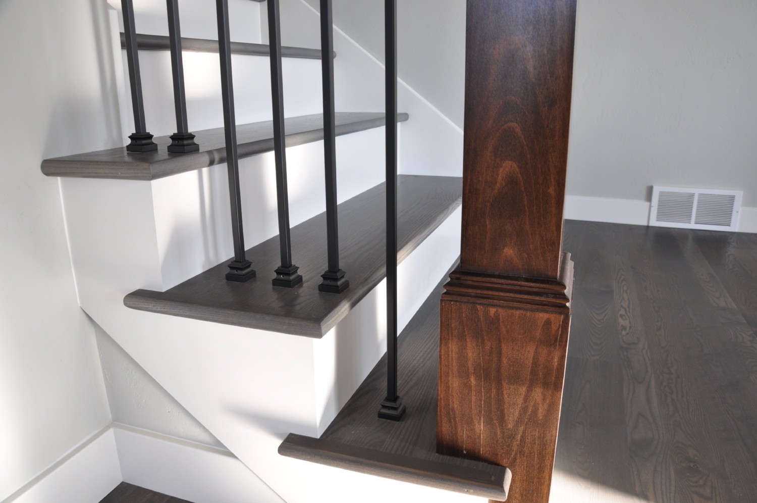 Ash_Rustic_Stain_CG600814_4-457424-edited