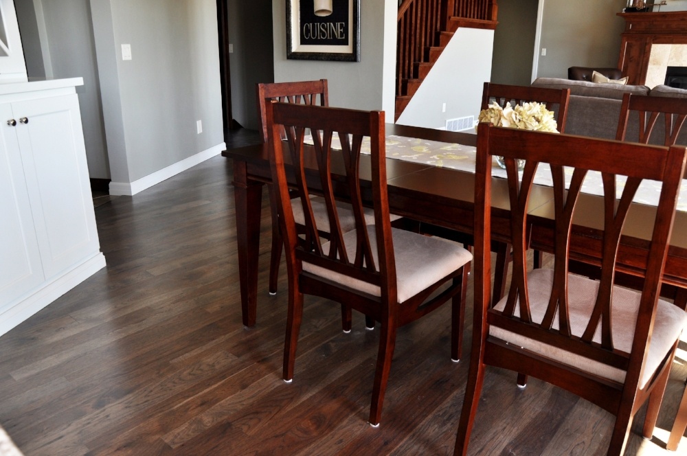 Hickory_Rustic_Stain_CG100628_1-028603-edited