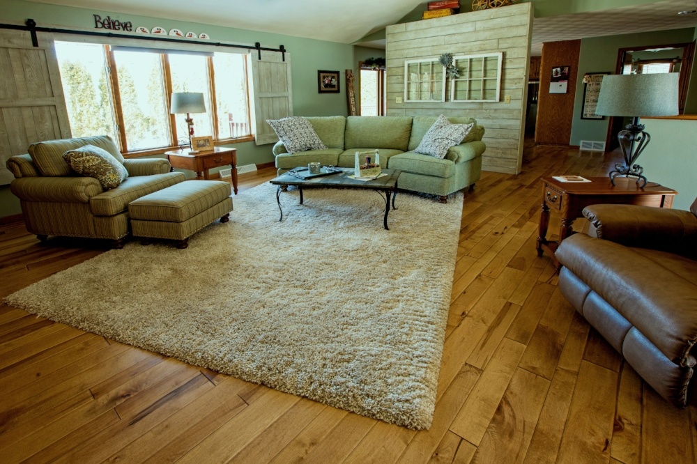 Maple_Rustic W Bevel_Stain_CG500324_1-466791-edited