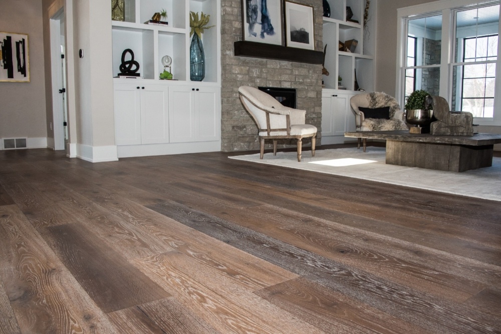 French Oak_Renaissance_Chalet Solaire_CG702769_5-658133-edited
