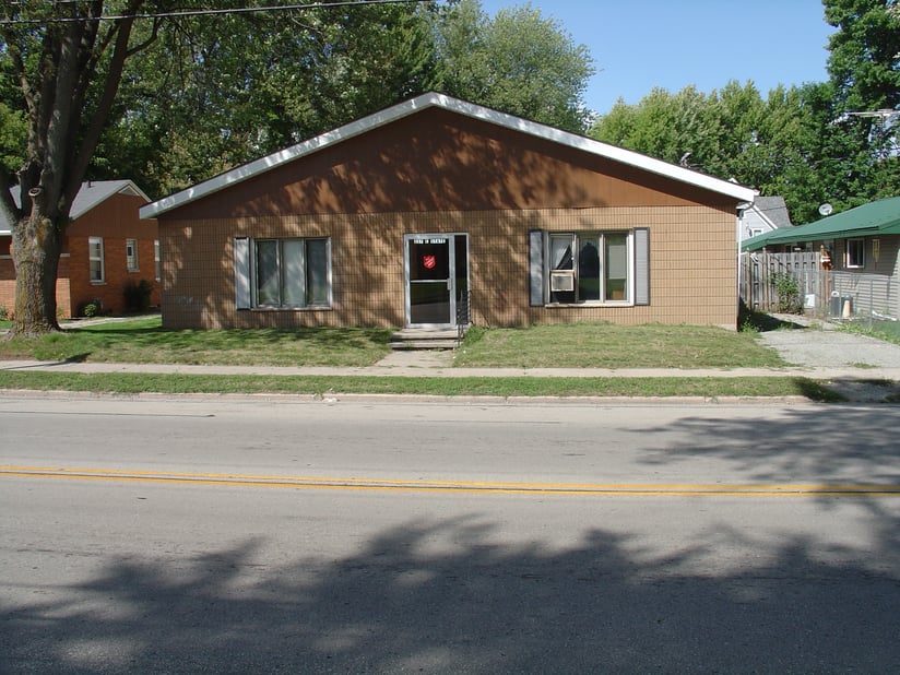 ralphs-hardwood-floor-First-showroom-exterior.jpg