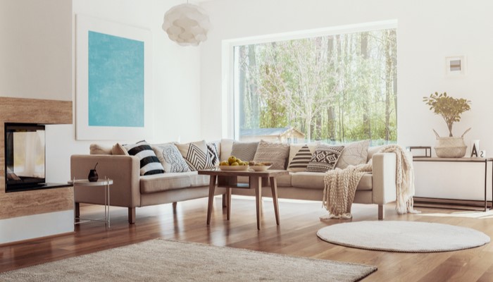 medium-light floor with light interior design accents